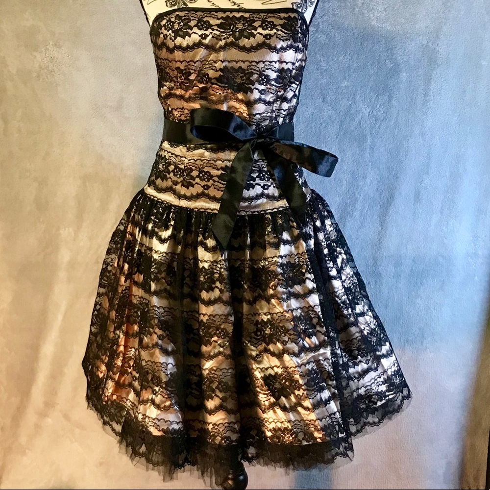 Jessica McClintock Gunne Sax Black Lace Dress 7/8